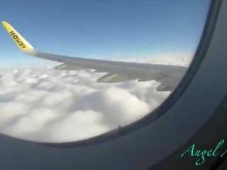 Offentlig airplane blowjob