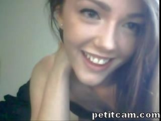 Incredibly seksapilna camgirl dražila živeti